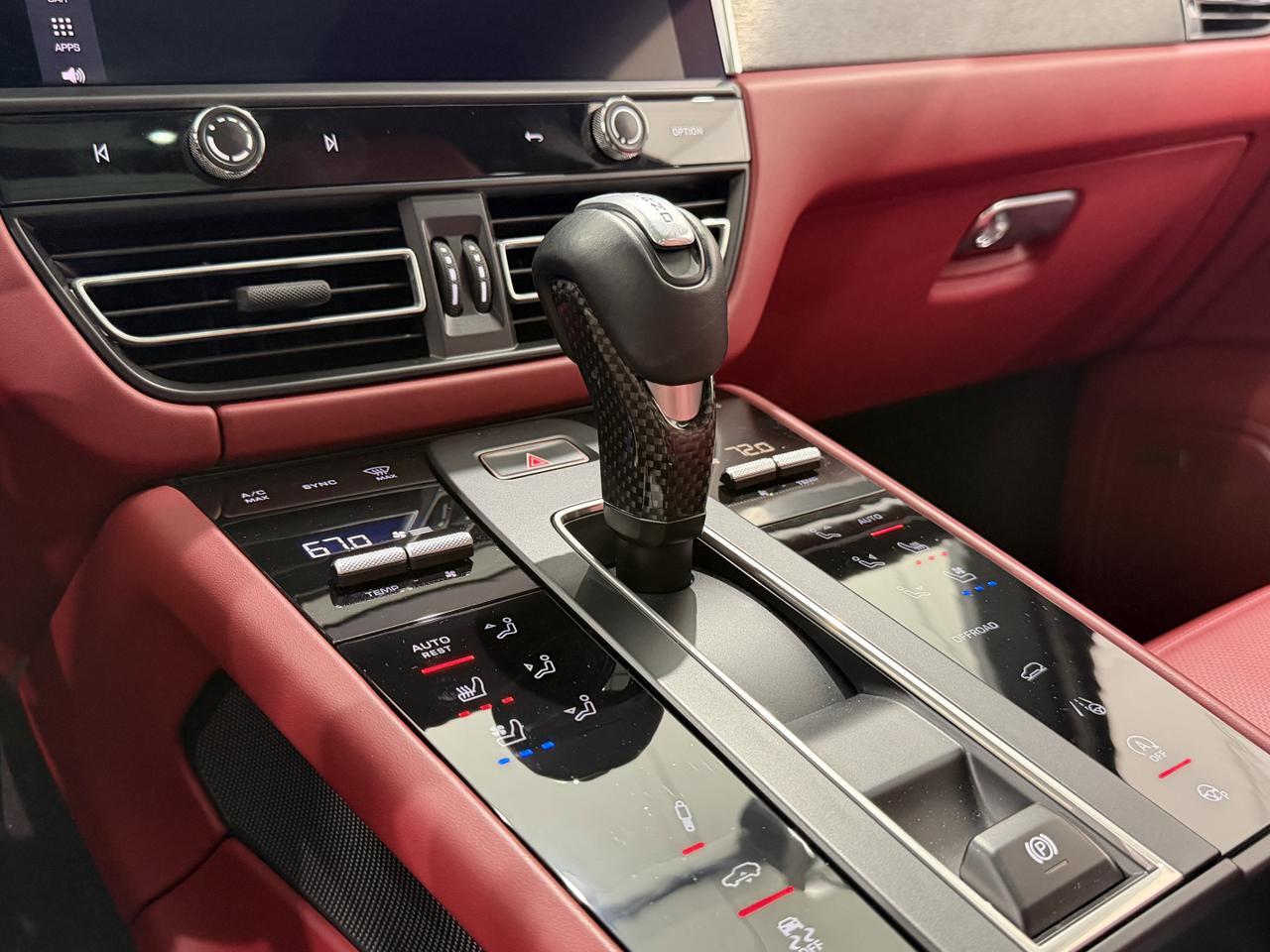 2024 Porsche Macan GTS Newark DE