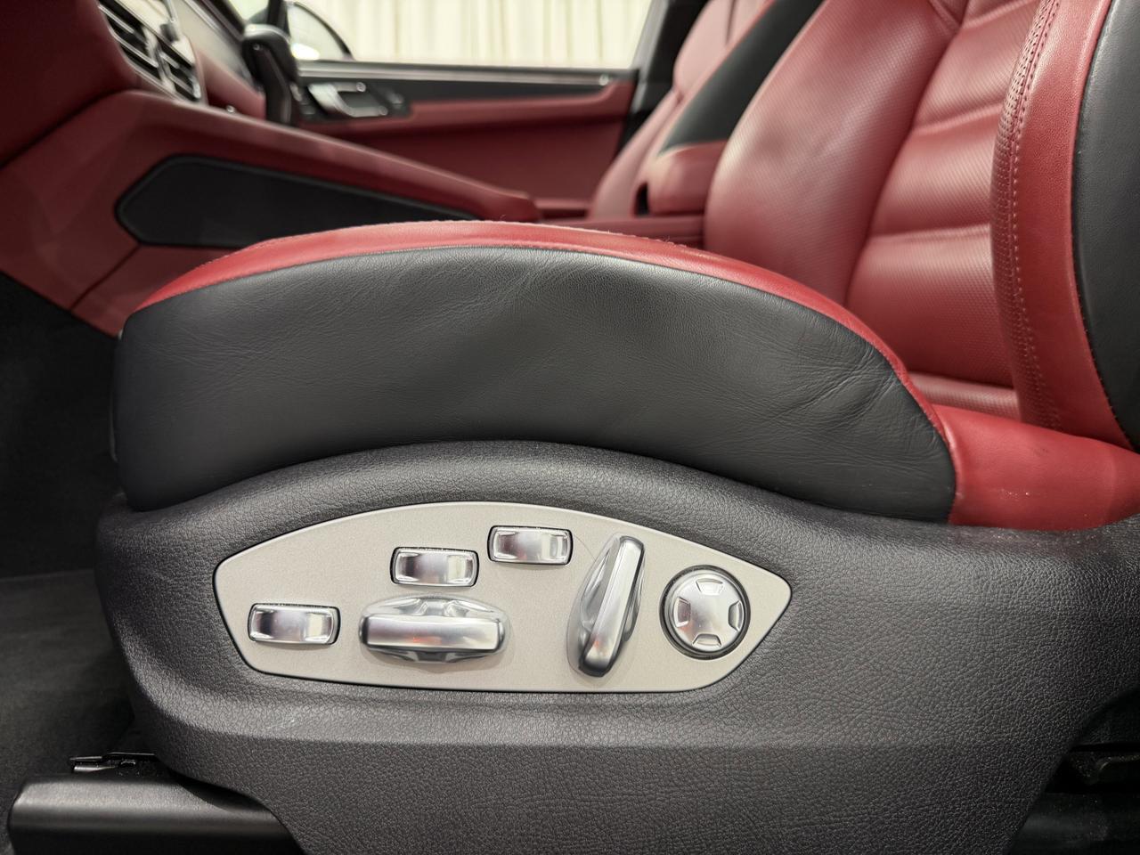 2024 Porsche Macan GTS Newark DE