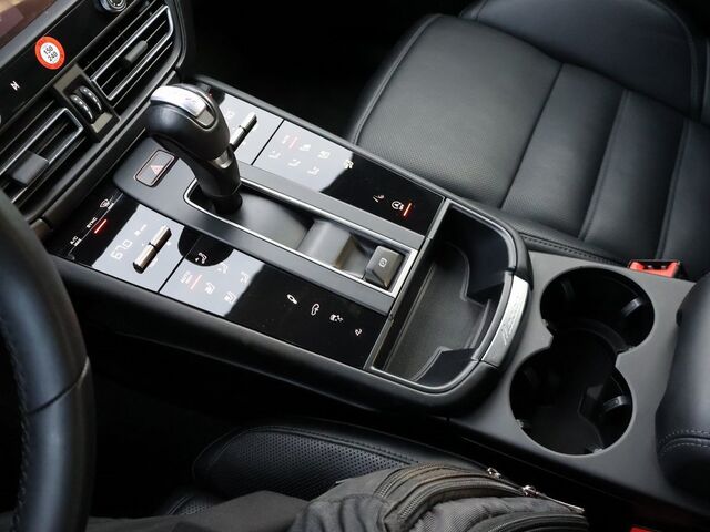 2024 Porsche Macan GTS Oshkosh WI