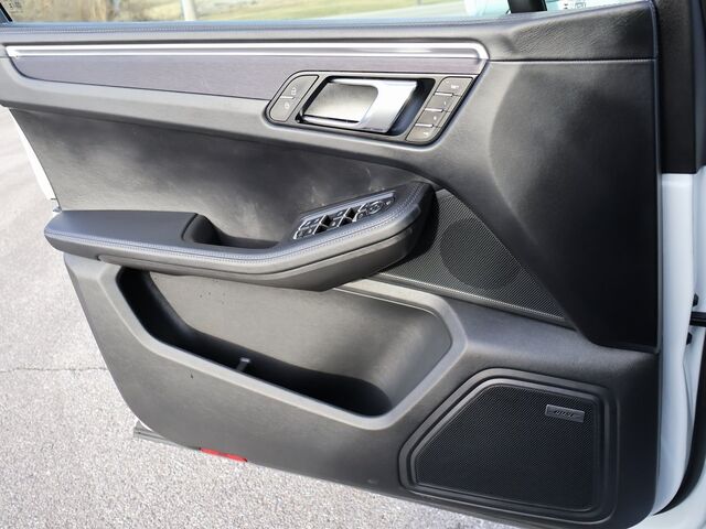 2024 Porsche Macan GTS Oshkosh WI