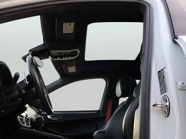 2024 Porsche Macan GTS Oshkosh WI 2024 Porsche Macan GTS Oshkosh WI