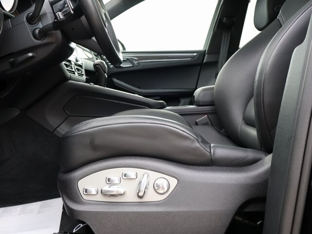 2024 Porsche Macan GTS Oshkosh WI