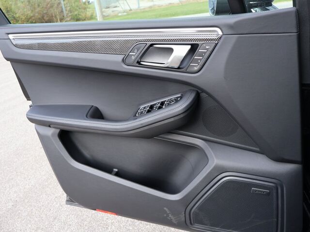 2024 Porsche Macan GTS Oshkosh WI