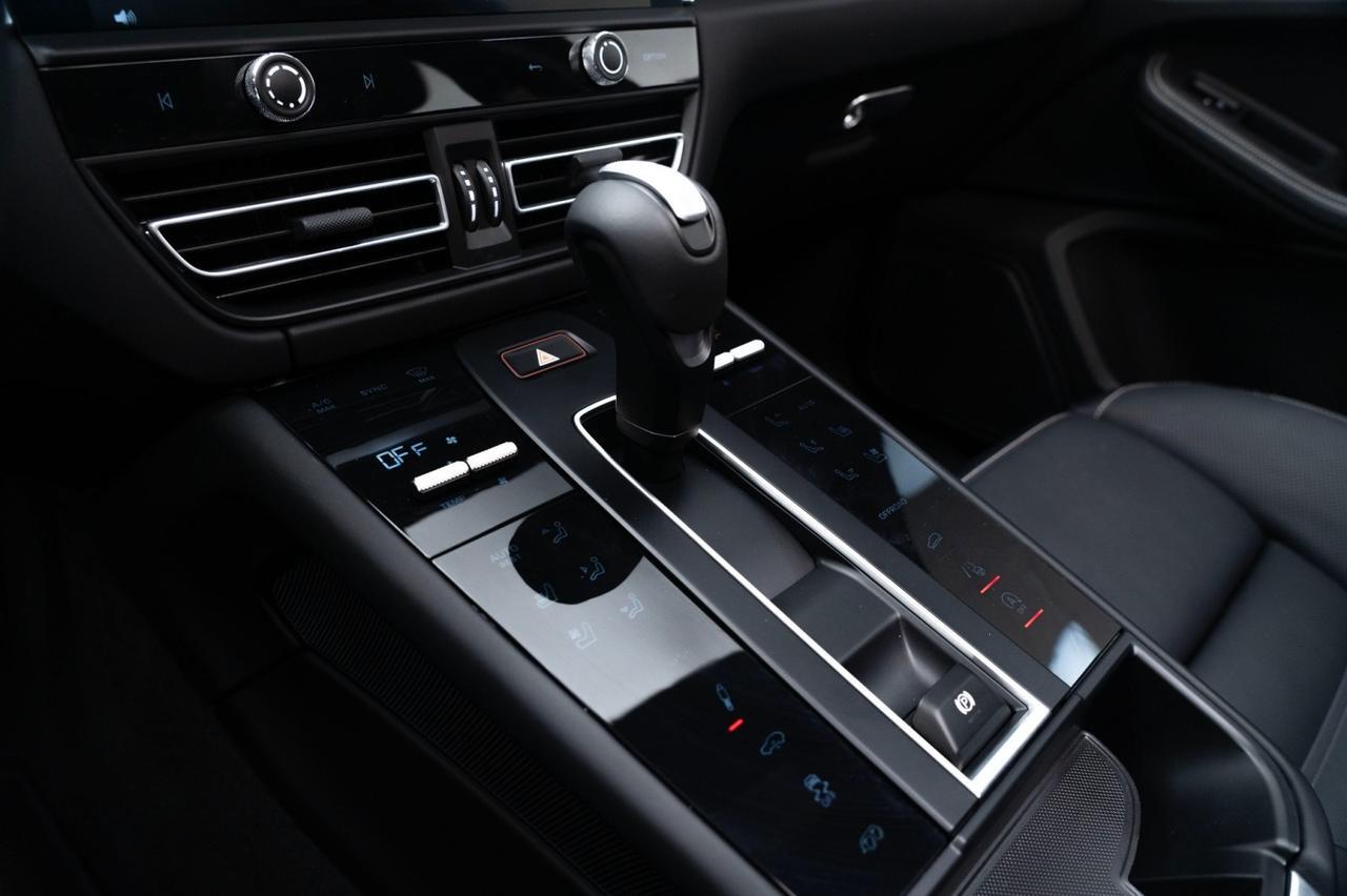 2024 Porsche Macan GTS Pompano Beach FL