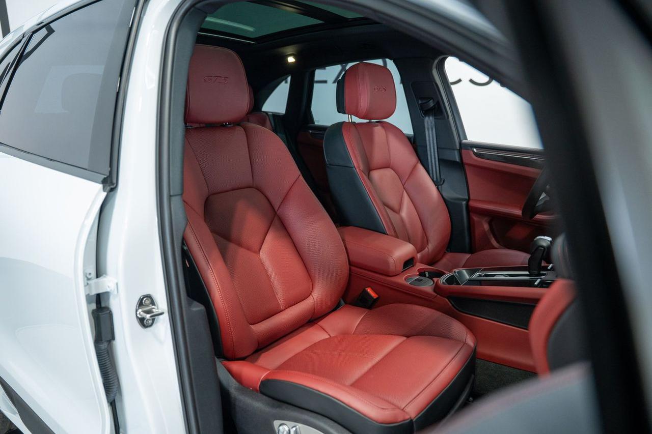 2024 Porsche Macan GTS Sport Utility 4D St. Louis MO