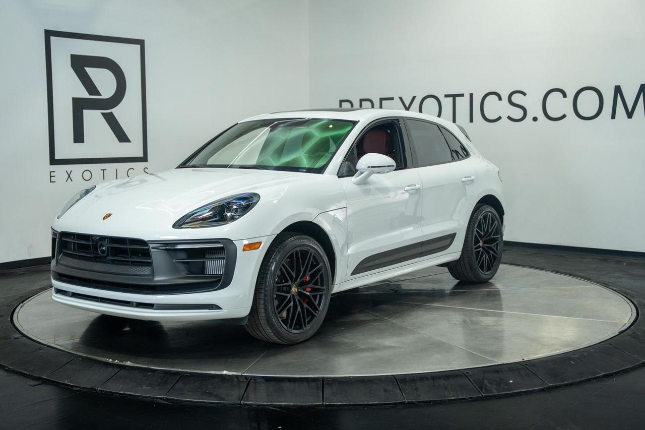 2024 Porsche Macan GTS Sport Utility 4D St. Louis MO
