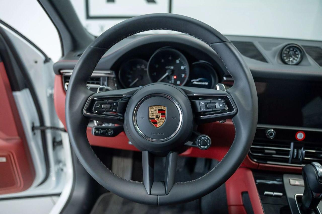 2024 Porsche Macan GTS Sport Utility 4D St. Louis MO
