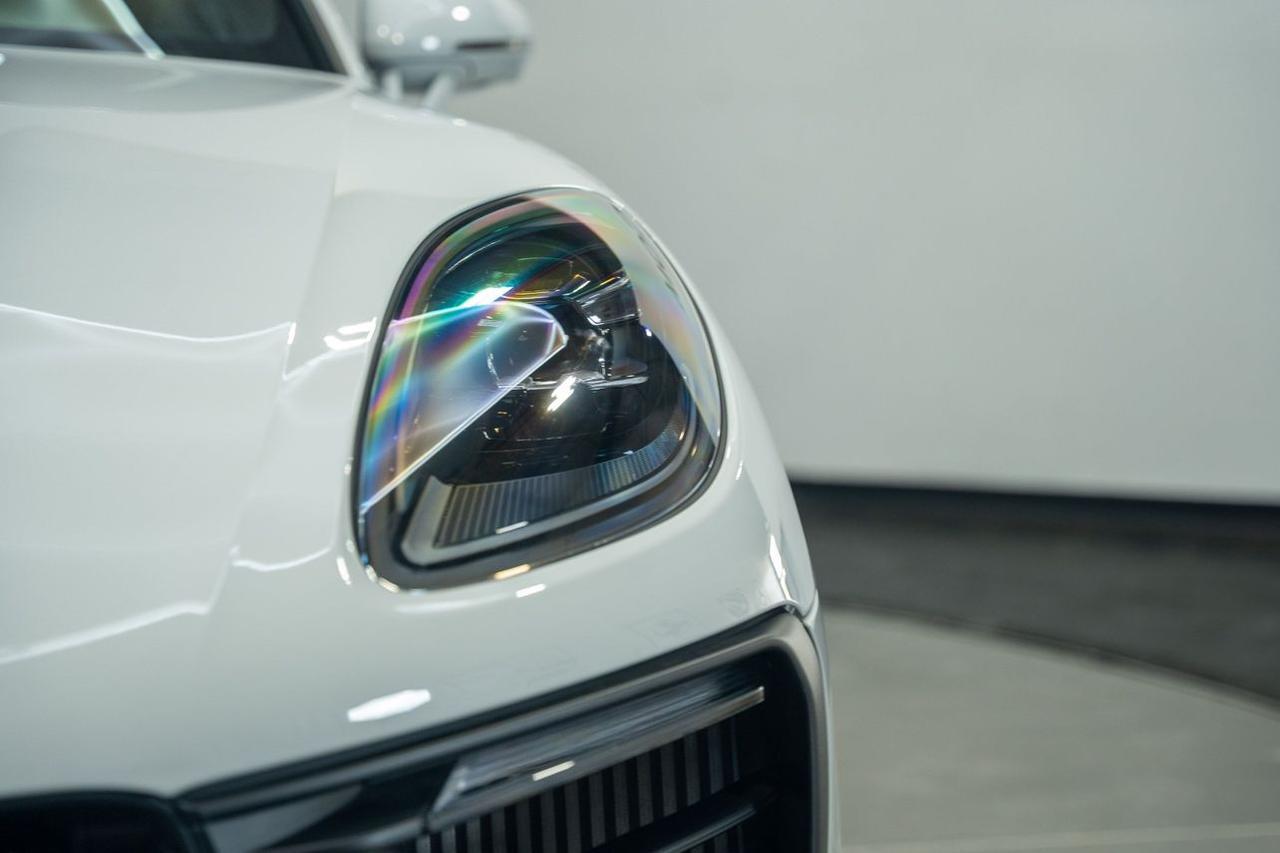2024 Porsche Macan GTS Sport Utility 4D St. Louis MO