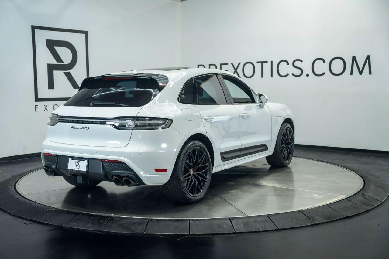 2024 Porsche Macan GTS Sport Utility 4D St. Louis MO