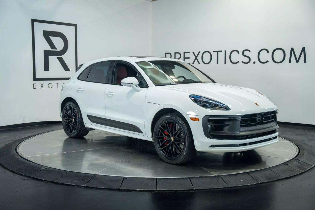 2024 Porsche Macan GTS Sport Utility 4D St. Louis MO