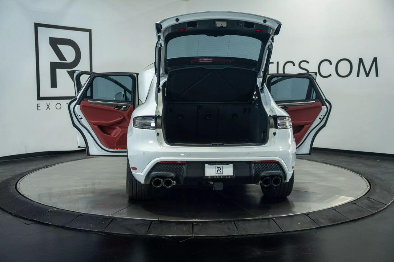 2024 Porsche Macan GTS Sport Utility 4D St. Louis MO