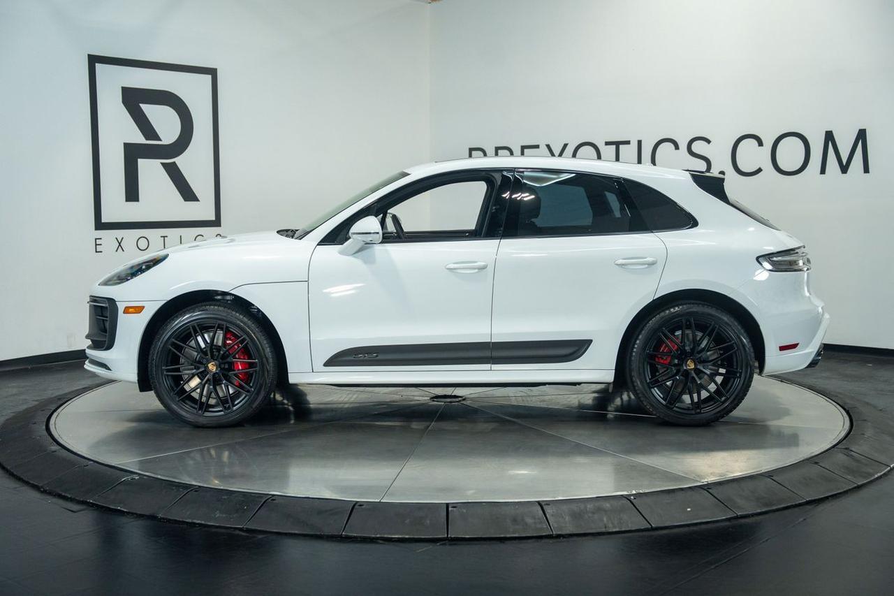 2024 Porsche Macan GTS Sport Utility 4D St. Louis MO
