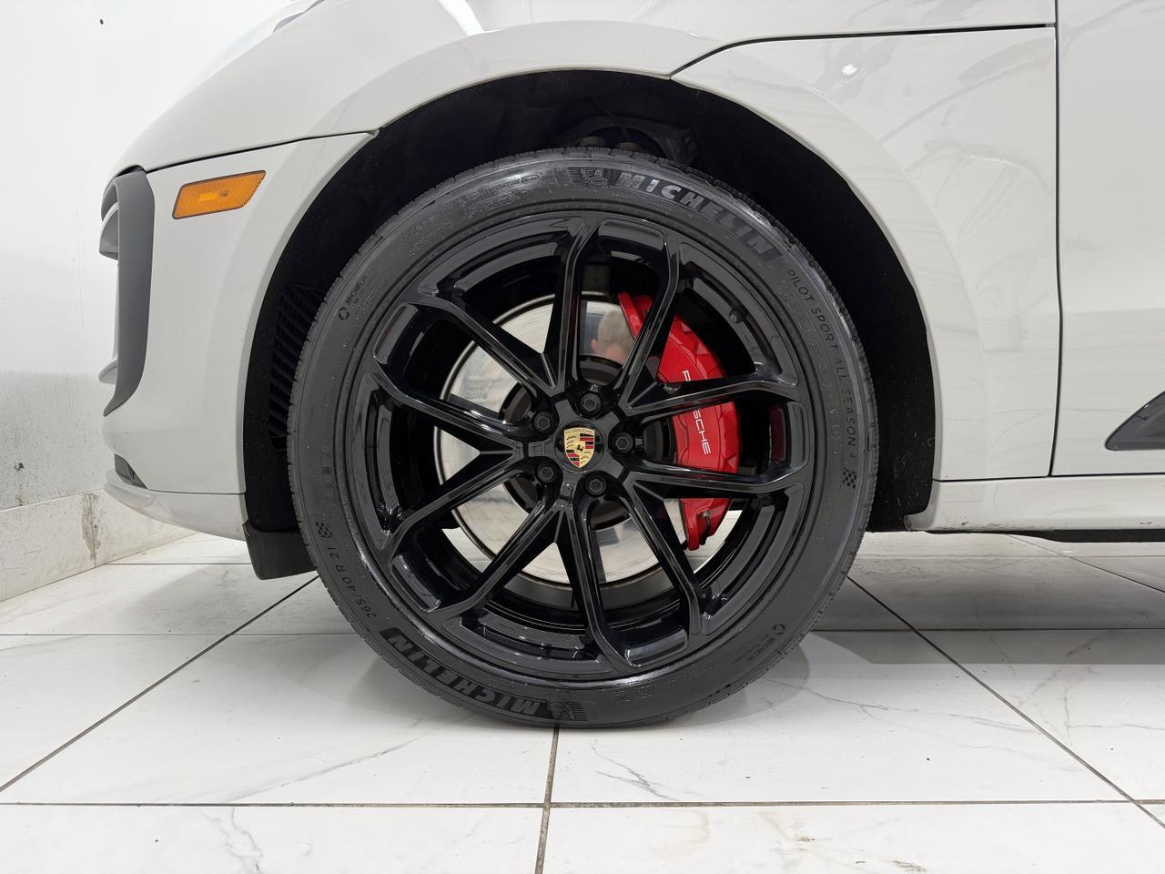 2024 Porsche Macan Gts Newark DE