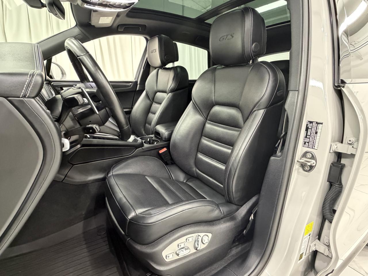 2024 Porsche Macan Gts Newark DE