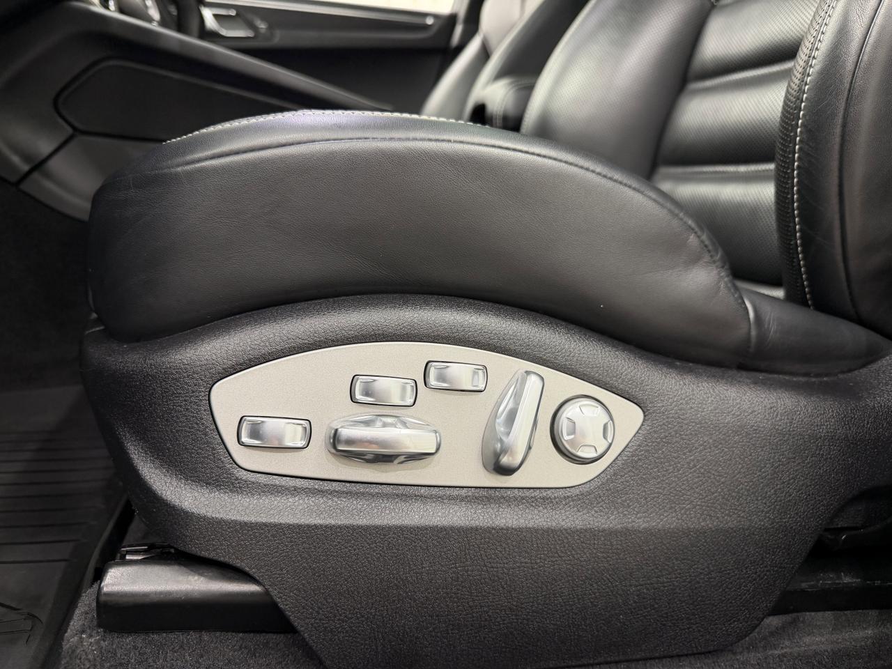 2024 Porsche Macan Gts Newark DE