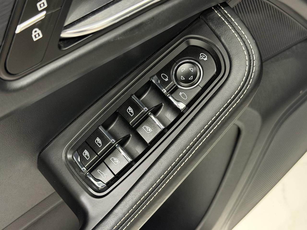 2024 Porsche Macan Gts Newark DE