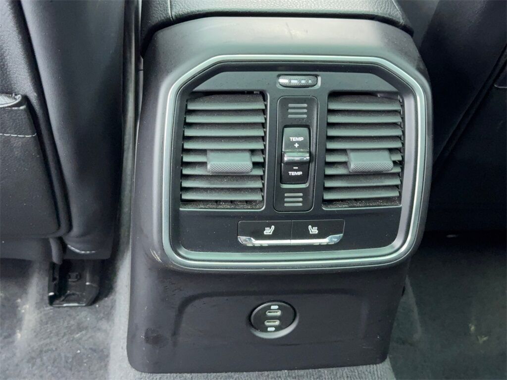 2024 Porsche Macan NAV,CAM,PANO,HTD STS,BLIND SPOT,19&quot; WHLS Plano TX