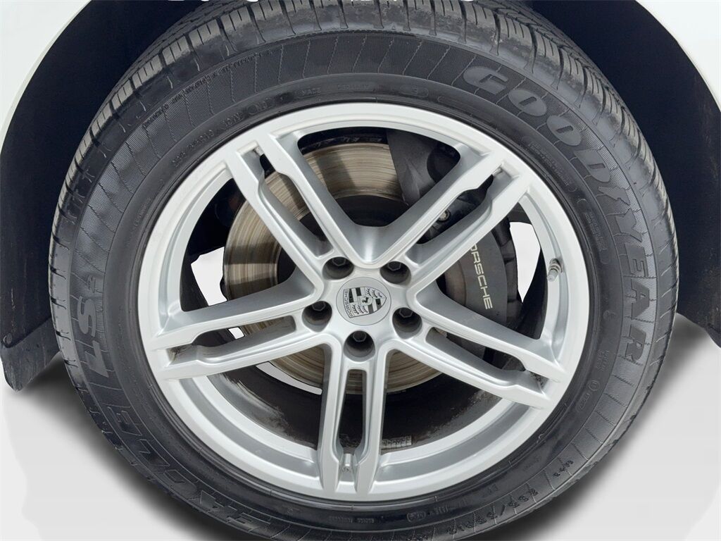 2024 Porsche Macan NAV,CAM,PANO,HTD STS,BLIND SPOT,19&quot; WHLS Plano TX