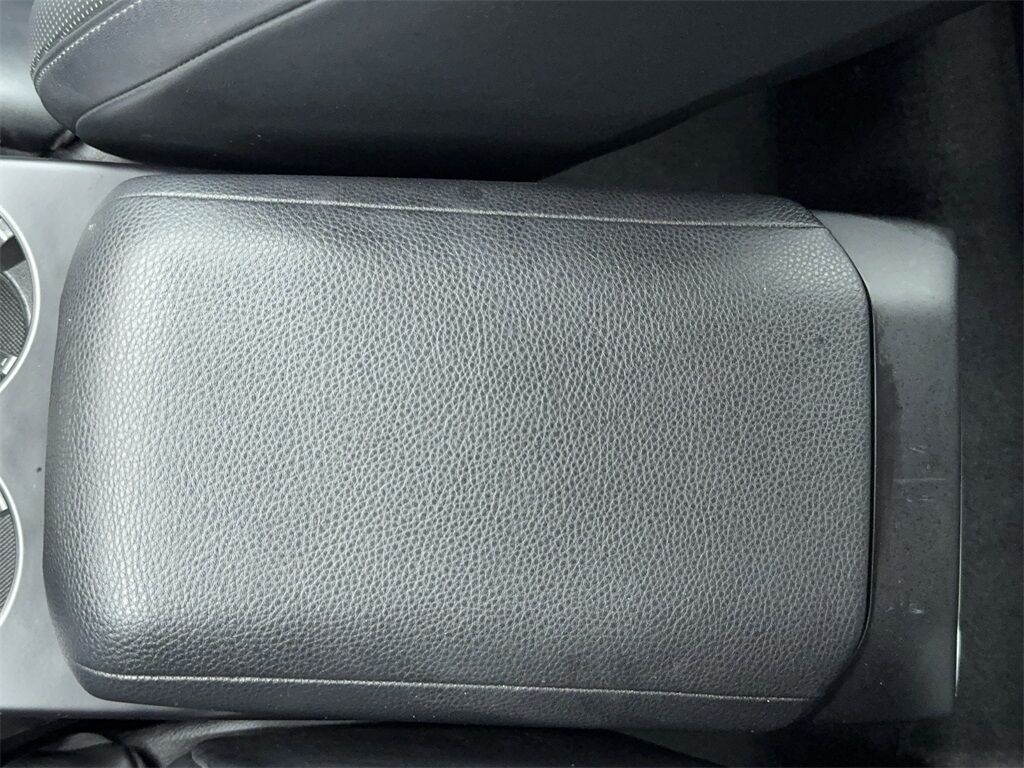 2024 Porsche Macan NAV,CAM,PANO,HTD STS,BLIND SPOT,19&quot; WHLS Plano TX