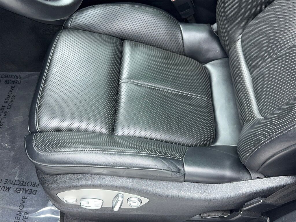 2024 Porsche Macan NAV,CAM,PANO,HTD STS,BLIND SPOT,19&quot; WHLS Plano TX