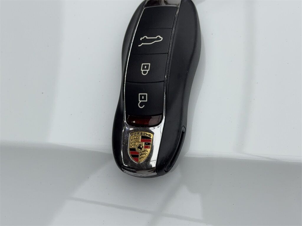 2024 Porsche Macan NAV,CAM,PANO,HTD STS,BLIND SPOT,19&quot; WHLS Plano TX