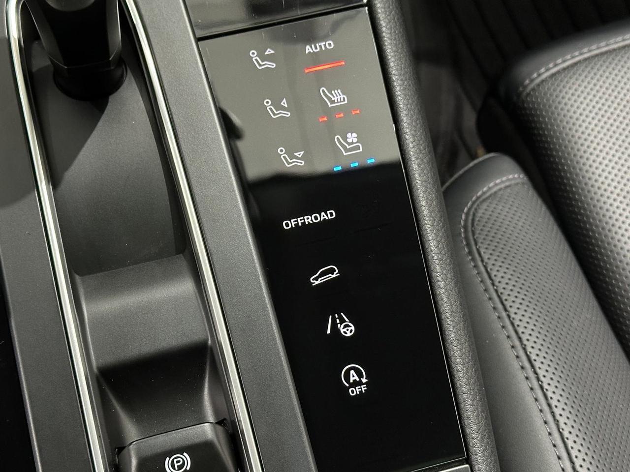 2024 Porsche Macan S Newark DE