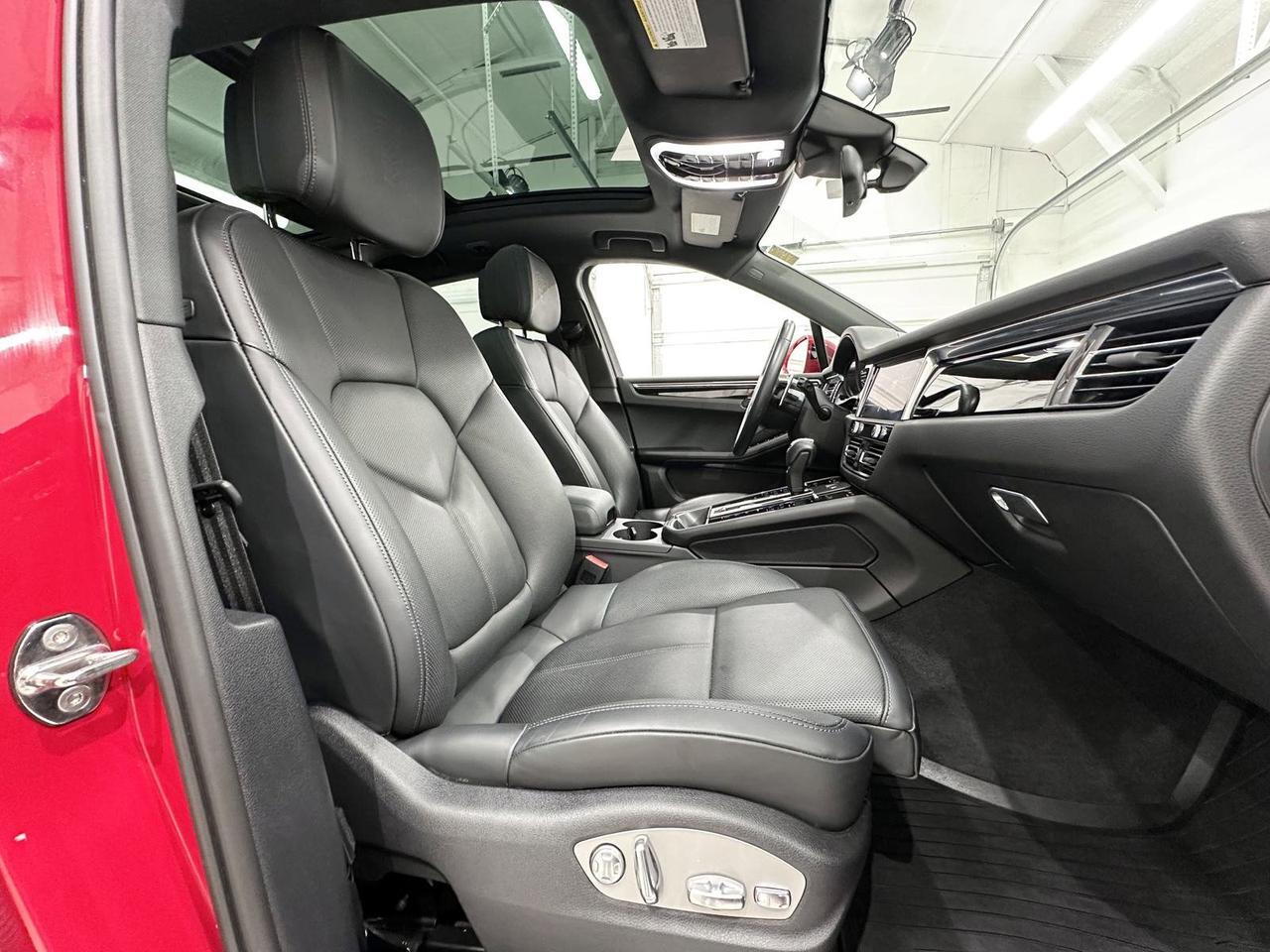 2024 Porsche Macan S Newark DE