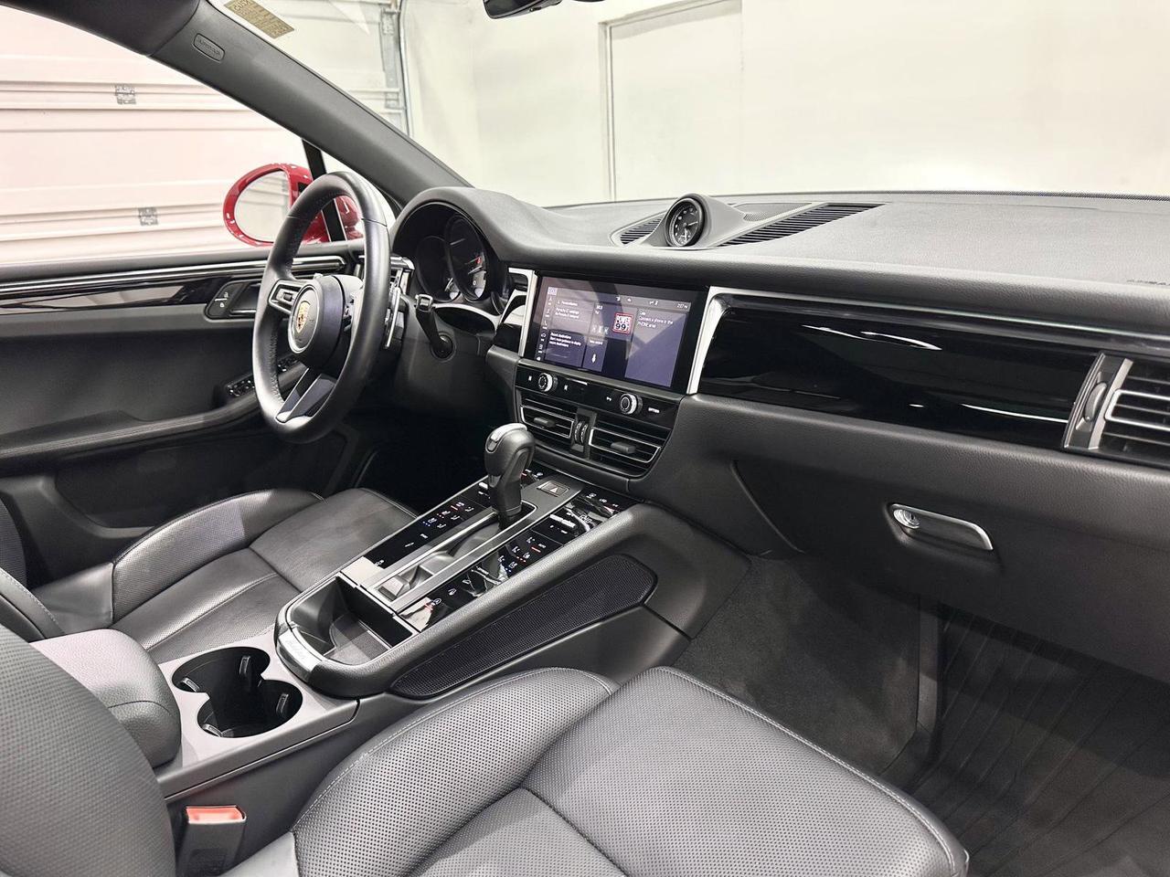 2024 Porsche Macan S Newark DE