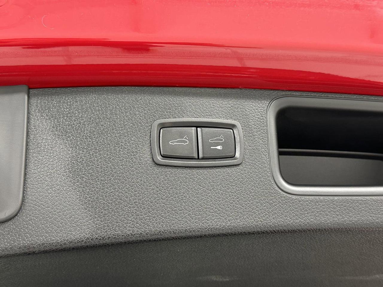 2024 Porsche Macan S Newark DE