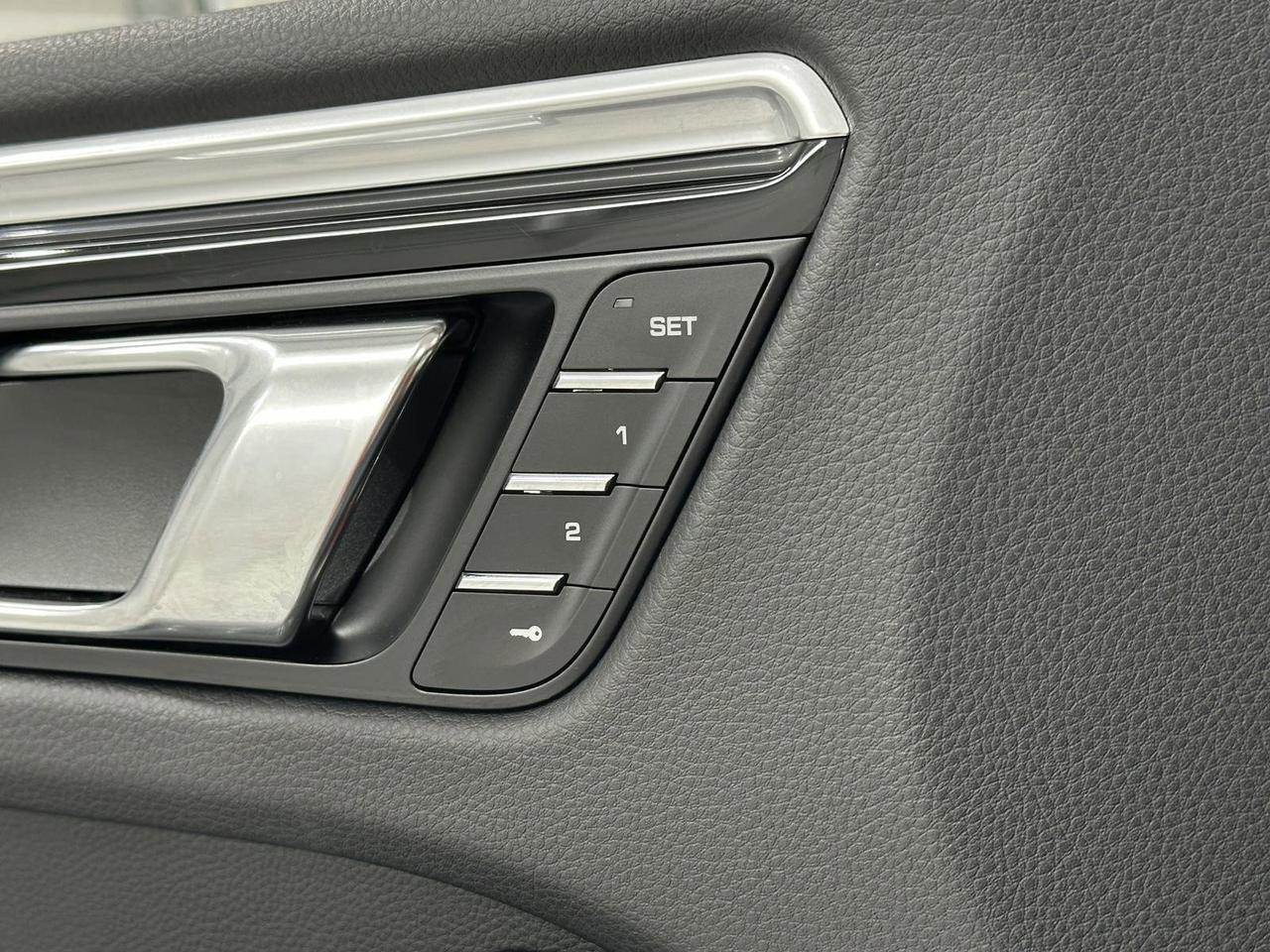 2024 Porsche Macan S Newark DE
