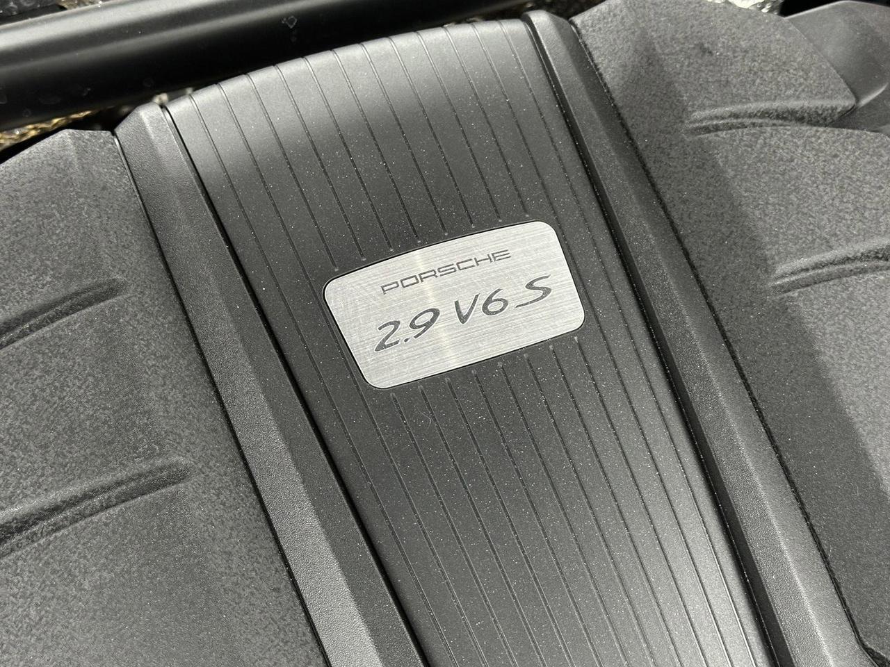 2024 Porsche Macan S Newark DE