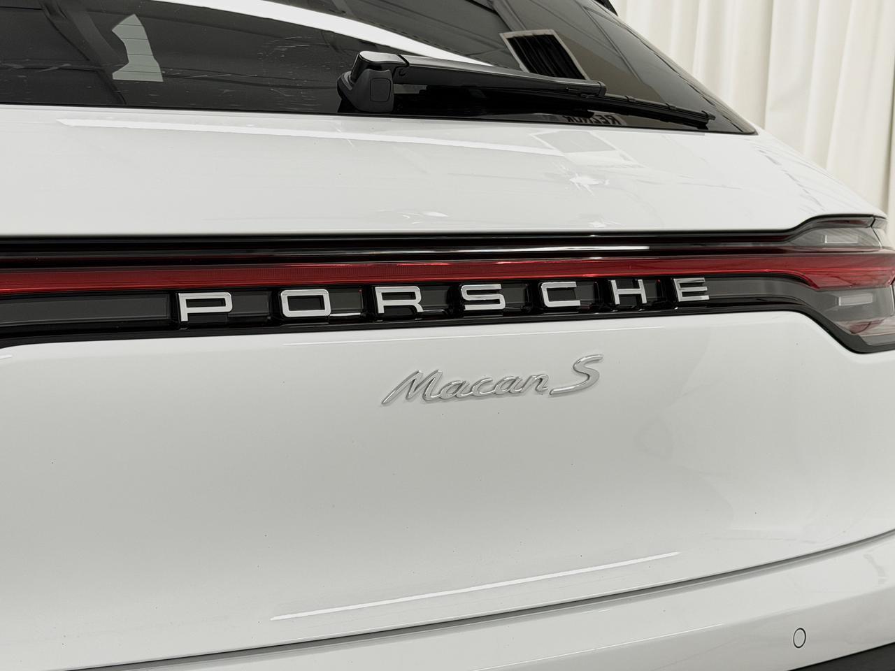 2024 Porsche Macan S Newark DE