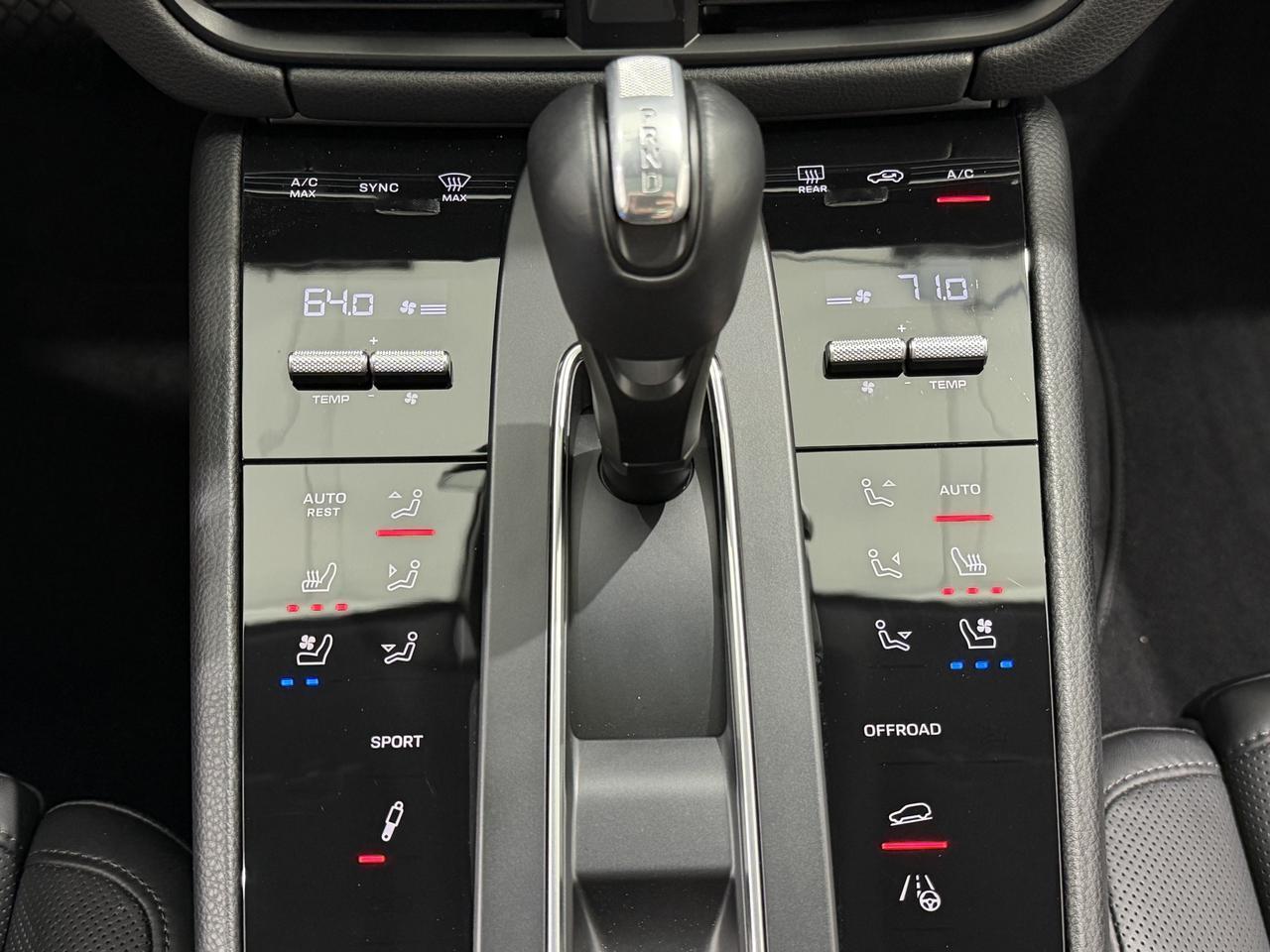2024 Porsche Macan S Newark DE