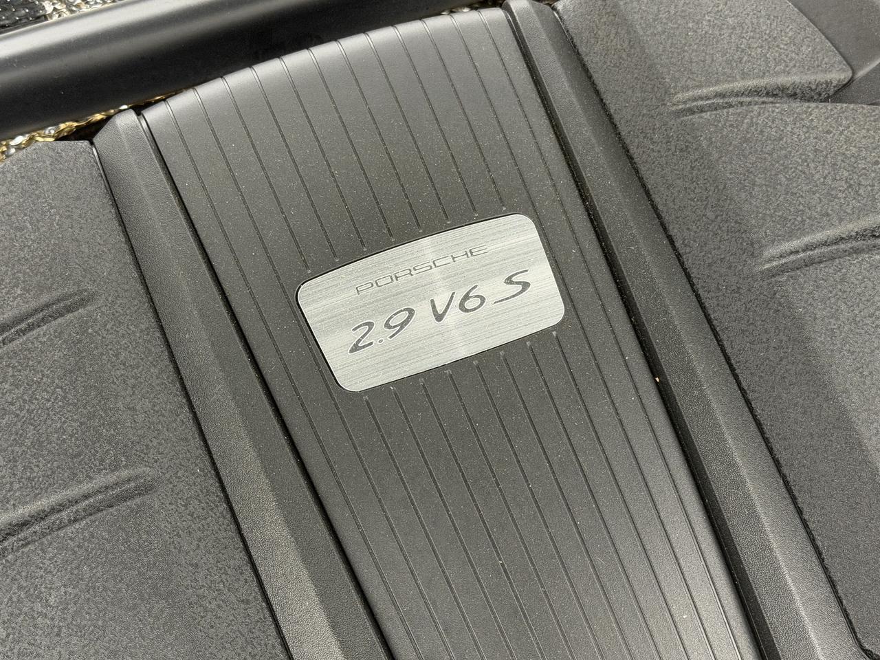 2024 Porsche Macan S Newark DE