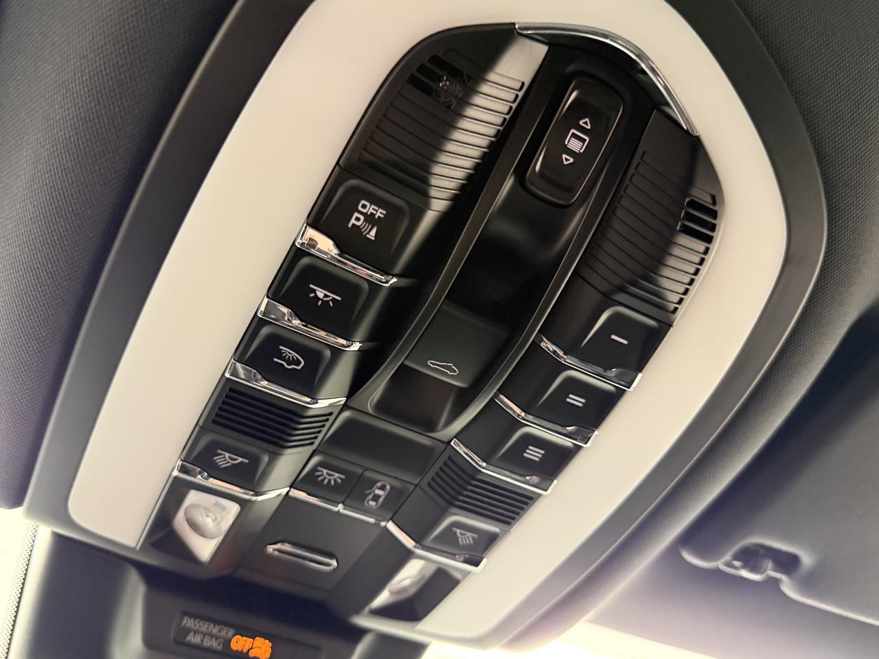 2024 Porsche Macan S Newark DE