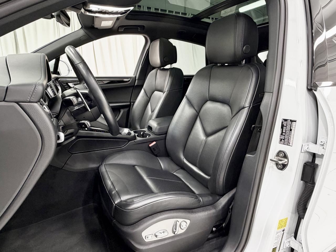 2024 Porsche Macan S Newark DE