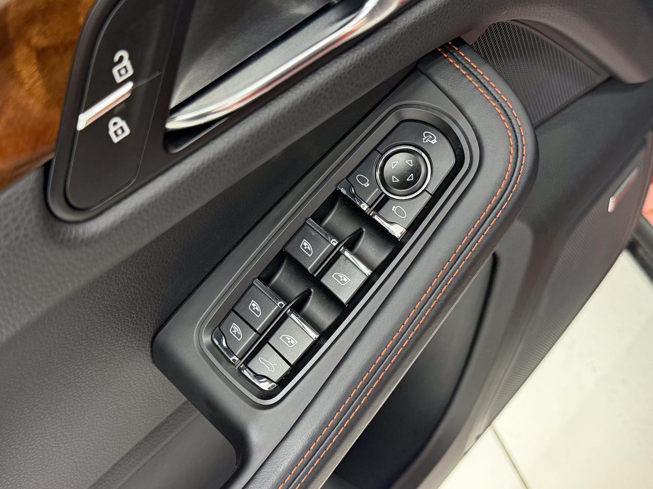 2024 Porsche Macan S Newark DE
