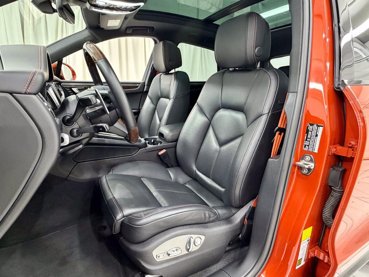 2024 Porsche Macan S Newark DE