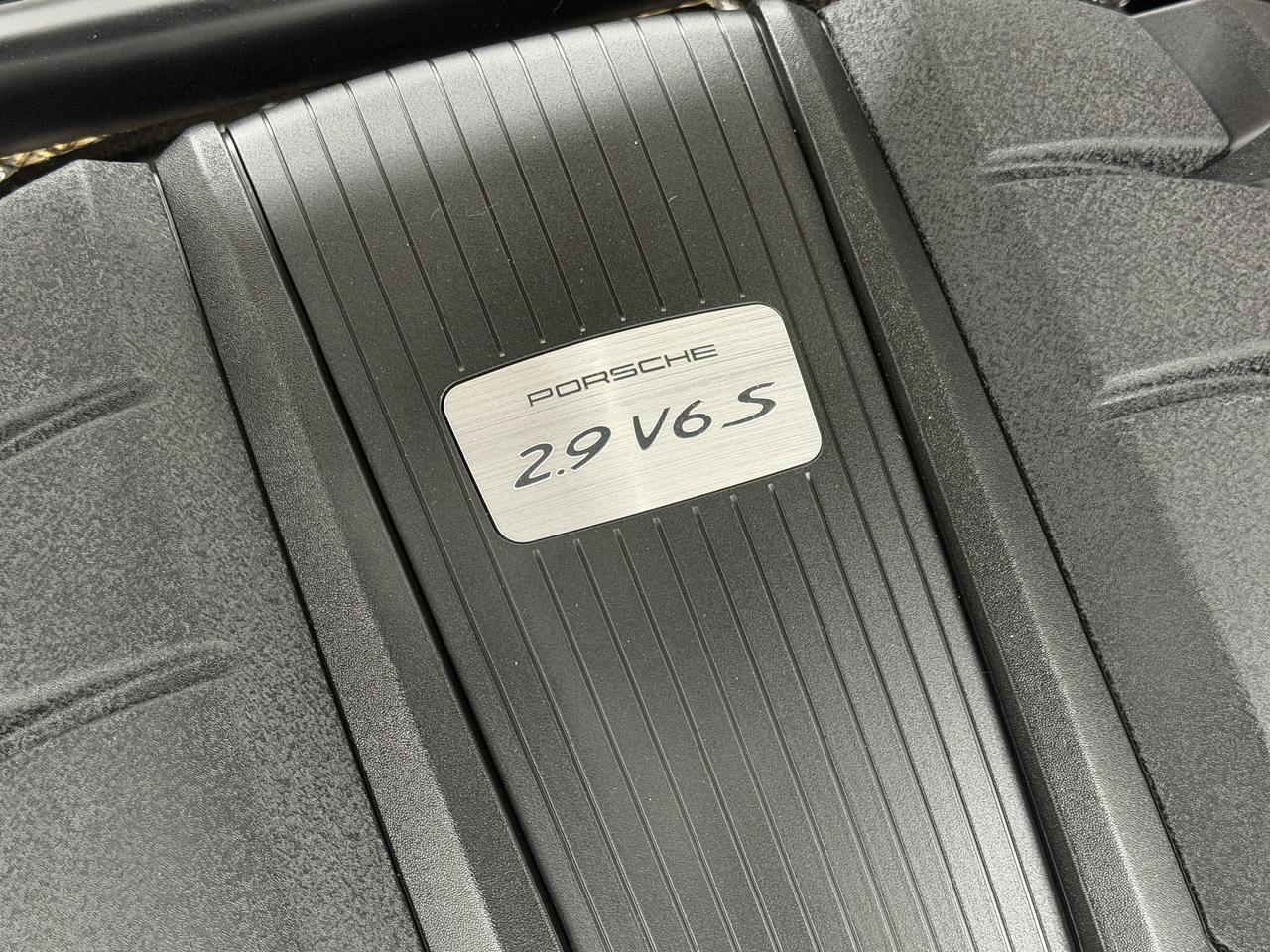 2024 Porsche Macan S Newark DE