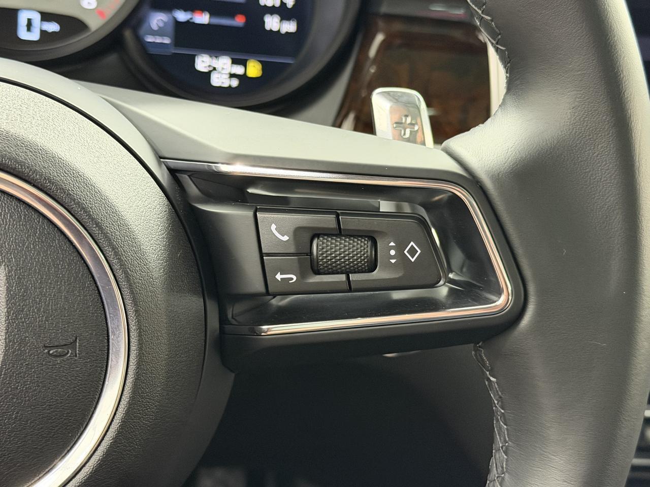 2024 Porsche Macan S Newark DE
