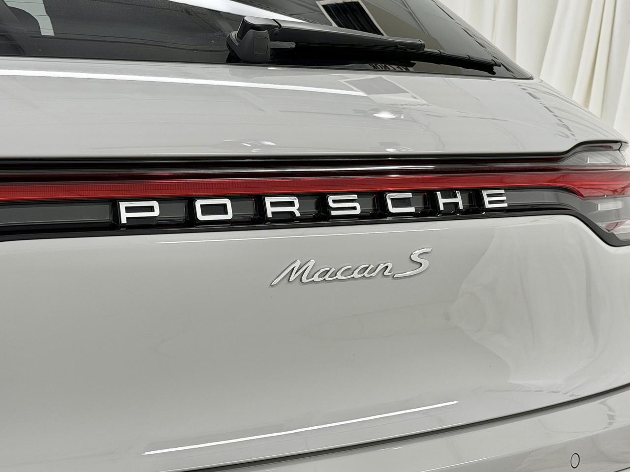 2024 Porsche Macan S Newark DE
