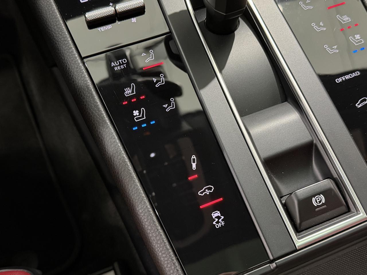 2024 Porsche Macan S Newark DE