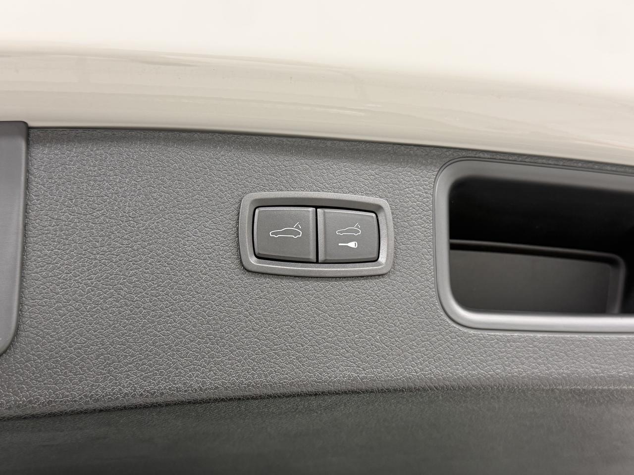2024 Porsche Macan S Newark DE
