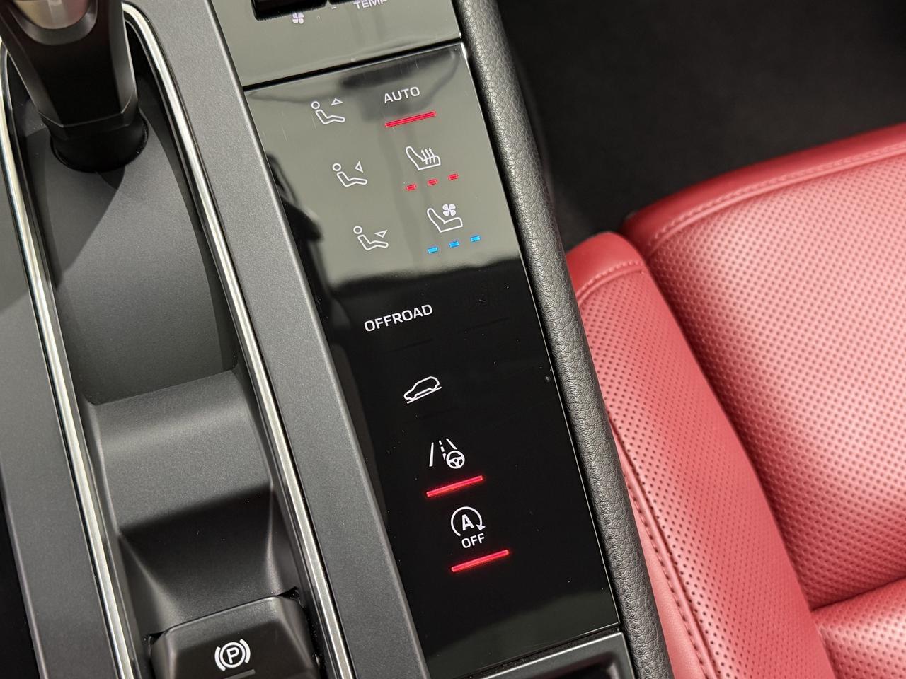 2024 Porsche Macan S Newark DE