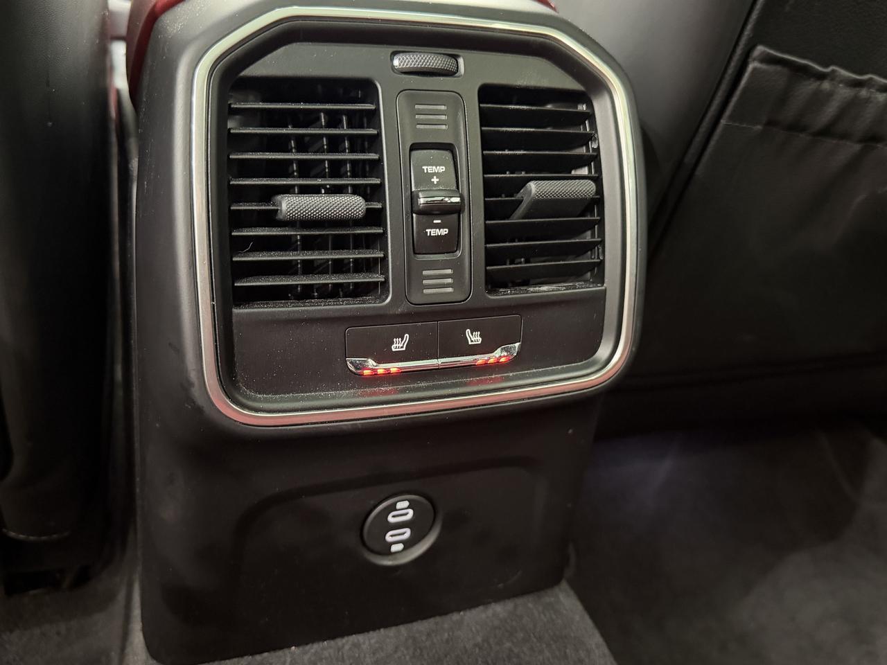 2024 Porsche Macan S Newark DE