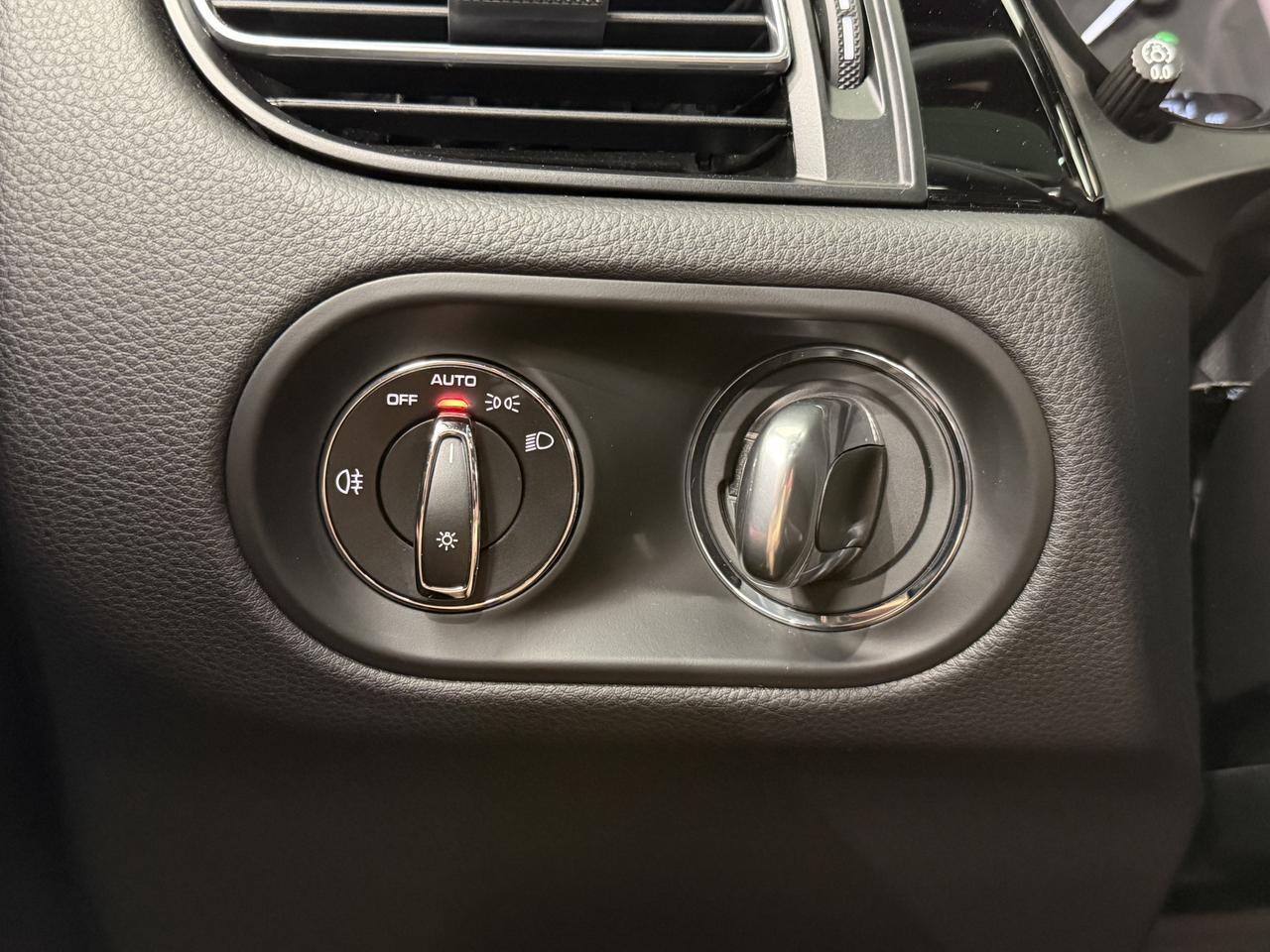 2024 Porsche Macan S Newark DE