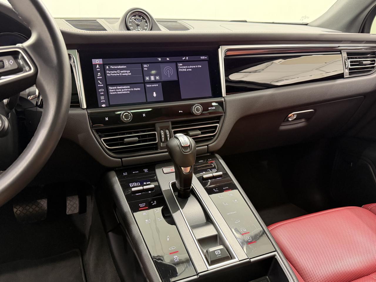 2024 Porsche Macan S Newark DE