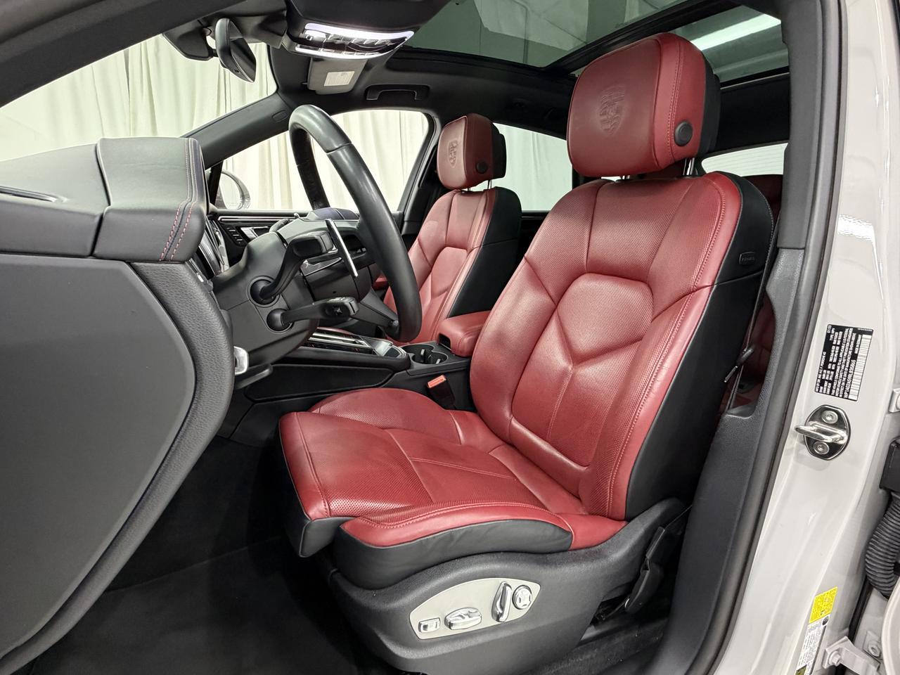 2024 Porsche Macan S Newark DE