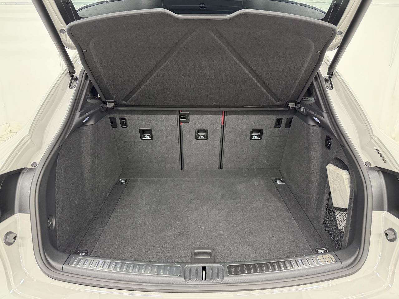 2024 Porsche Macan S Newark DE