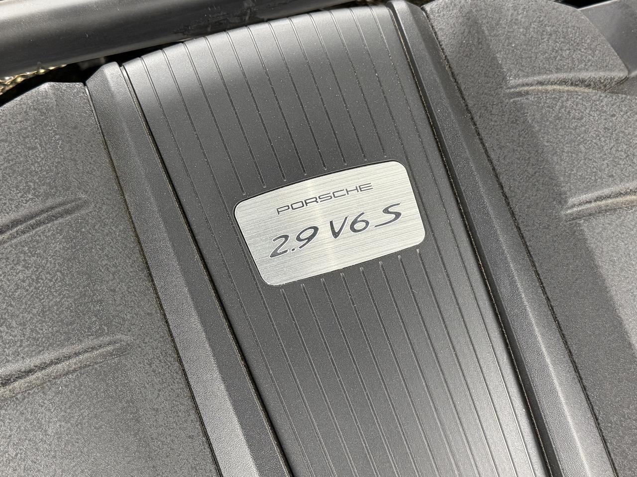 2024 Porsche Macan S Newark DE